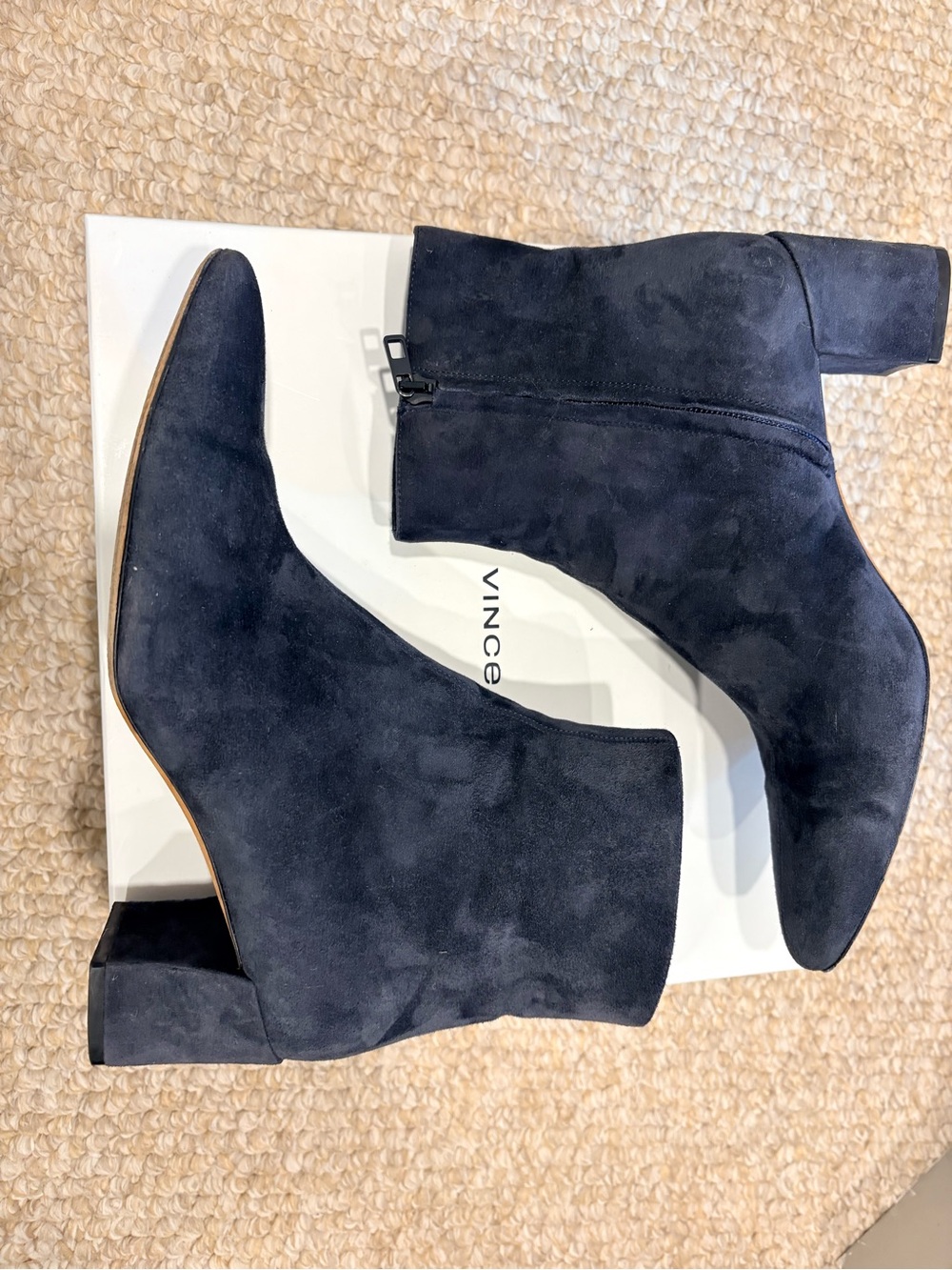 Vince Lanica coastal Navy Suede Ankle Boots with Block Heel size 9